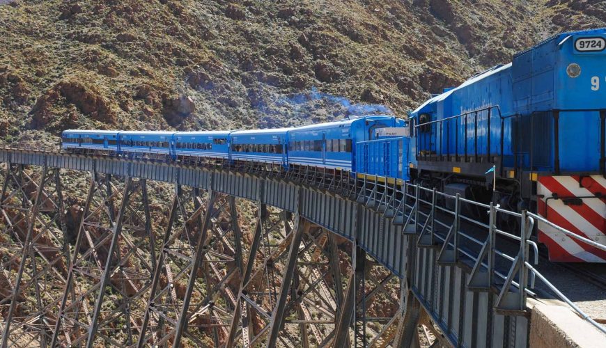 Viaduc La Polvorilla à San antonio de los Cobres