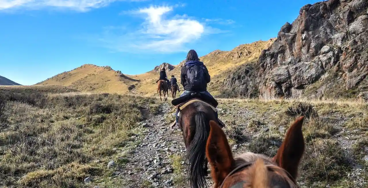 Viajes y Experiencias a Caballo en Mendoza