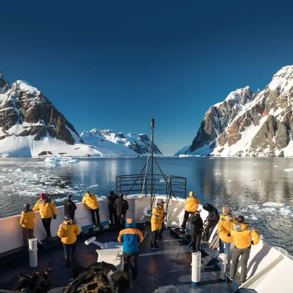 ANTARCTIC EXPRESS Crossing the Circle