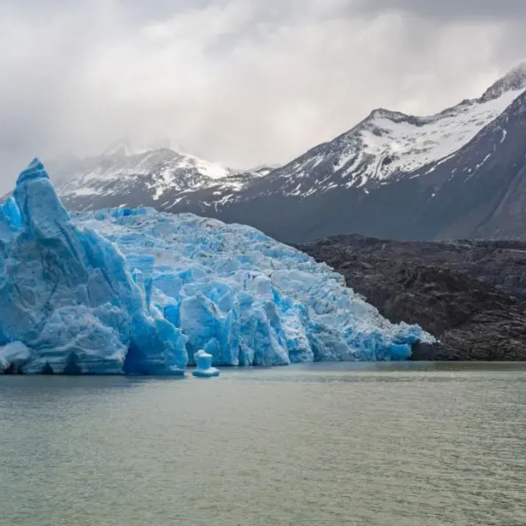 Vista panorámica del glaciar Grey