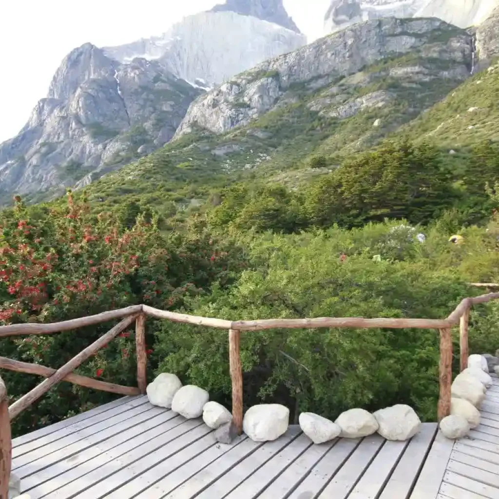 Le imponenti cime di Torres del Paine, una vera meraviglia della Patagonia.