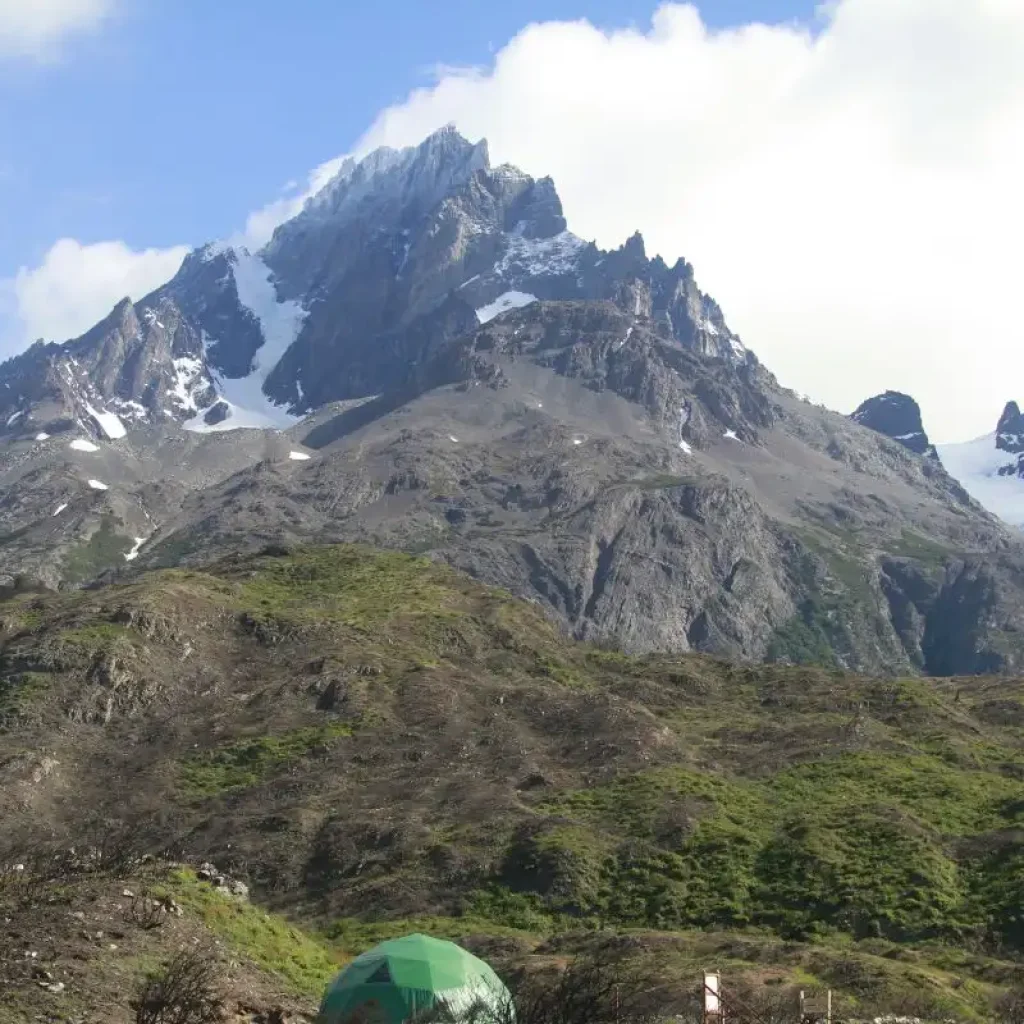 Acampar bajo las estrellas en Torres del Paine... una auténtica aventura con ACAP.